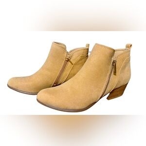 NWT booties